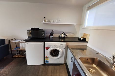 Photo of property in 63 Savage Crescent, West End, Palmerston North, 4412