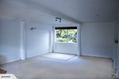 Photo of property in 55 Red Beach Road, Red Beach, 0932