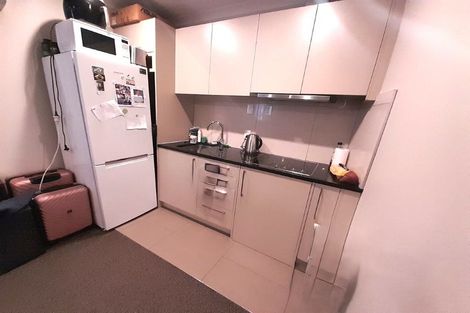 Photo of property in 1/5 Massey Avenue, Pukekohe, 2120