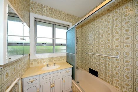 Photo of property in 22 Shands Road, Hornby, Christchurch, 8042