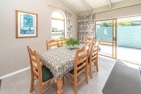 Photo of property in 53 Hinau Street, Castlecliff, Whanganui, 4501