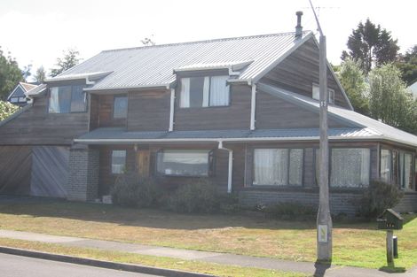 Photo of property in 11 Heathglen Place, Bayview, Auckland, 0629