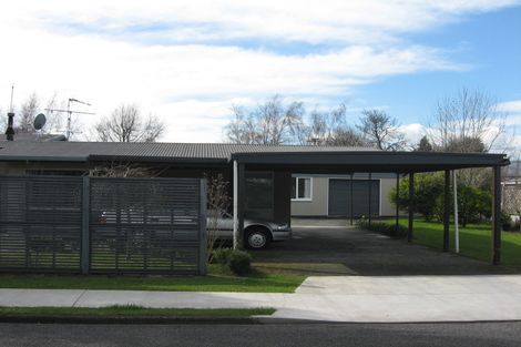 Photo of property in 21 Mcmaster Street, Greytown, 5712