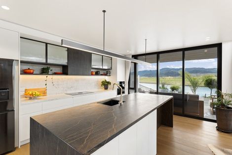 Photo of property in 29 Kahu Crescent, Whitianga, 3510