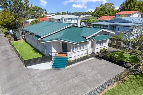 Photo of property in 1/27 Rata Street, New Lynn, Auckland, 0600