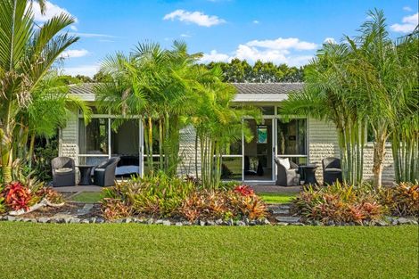 Photo of property in 273 Point Wells Road, Point Wells, 0986
