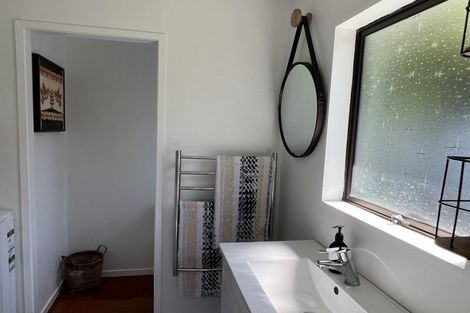 Photo of property in 43 Bluff Road, Kuaotunu West, Whitianga, 3592