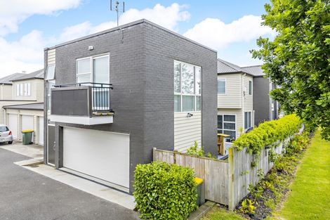 Photo of property in 37 Popokatea Drive, Takanini, 2112