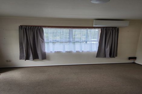 Photo of property in 22 Shortland Street, Regent, Whangarei, 0112