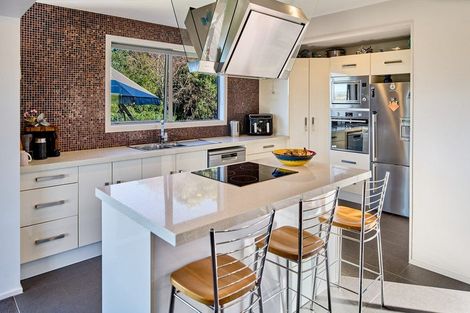 Photo of property in 92 Mana View Road, Paremata, Porirua, 5026