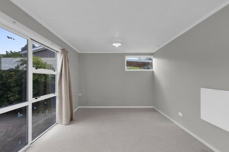 Photo of property in 1 Augustus Earle Place, Pukehangi, Rotorua, 3015