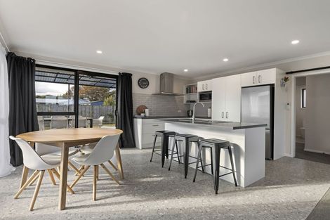Photo of property in 11 Rayner Lane, Marton, 4710
