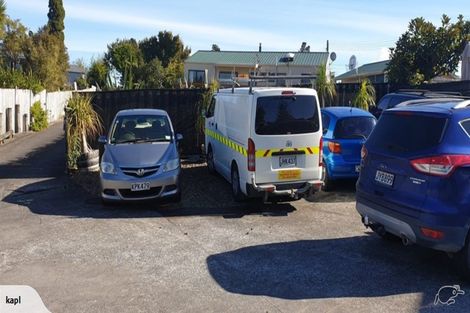 Photo of property in 163b Colwill Road, Massey, Auckland, 0614