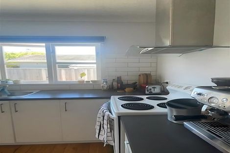 Photo of property in 43 Martin Road, Paraparaumu Beach, Paraparaumu, 5032