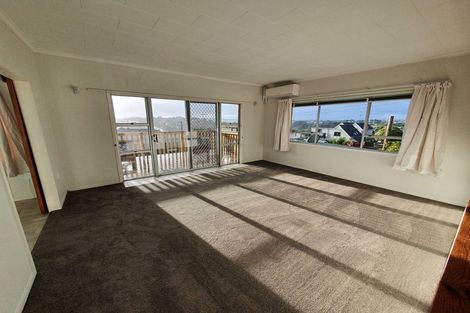 Photo of property in 1 Moera Place, Stanmore Bay, Whangaparaoa, 0932