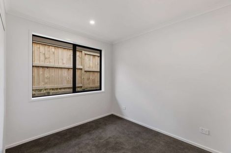 Photo of property in 11 Minerva Avenue, Helensville, 0800