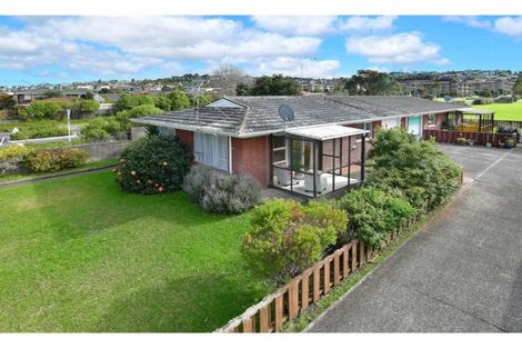 Photo of property in 1/105 Florence Avenue, Orewa, 0931