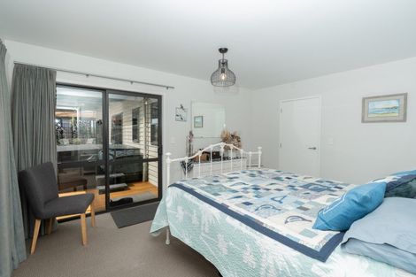 Photo of property in 5a Waikowhai Place, Raglan, 3225