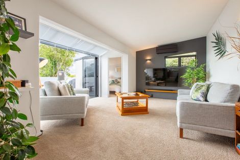 Photo of property in 5 Kotare Street, Waikanae, 5036
