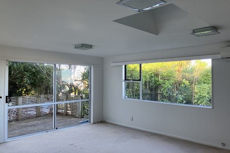 Photo of property in 6 Waiwera Crescent, Maupuia, Wellington, 6022