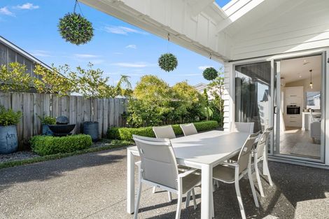 Photo of property in 1 Astelia Lane, Papamoa Beach, Papamoa, 3118
