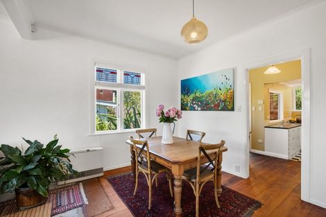 Photo of property in 170 Breaker Bay Road, Breaker Bay, Wellington, 6022