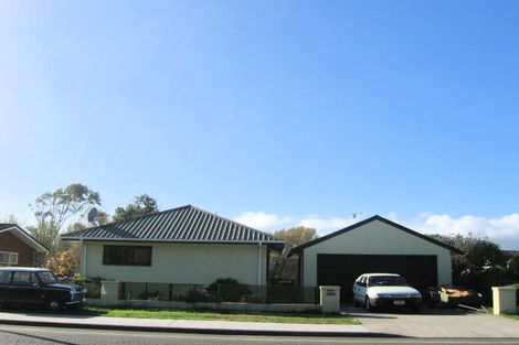 Photo of property in 85 Mazengarb Road, Paraparaumu Beach, Paraparaumu, 5032