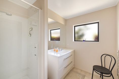 Photo of property in 2 Ngarimu Place, Mount Maunganui, 3116