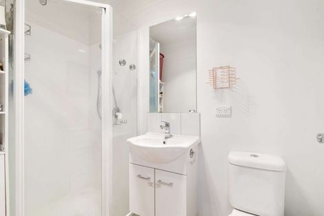 Photo of property in 16 Pangu Way, Mangere, Auckland, 2022