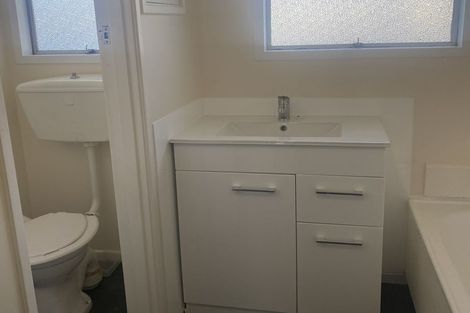 Photo of property in 1/27 Kawau Crescent, Bromley, Christchurch, 8062