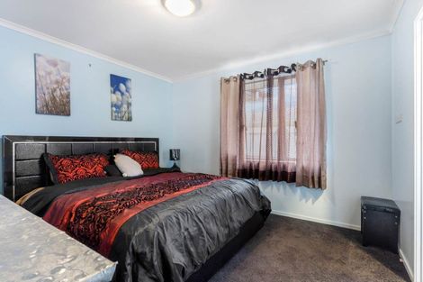 Photo of property in 46 Kayes Road, Pukekohe, 2120