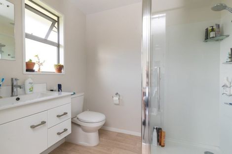 Photo of property in 15 Judge And Jury Drive, Lake Hayes, Queenstown, 9304