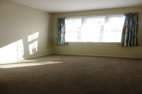 Photo of property in 19 Canberra Place, Redwood, Christchurch, 8051