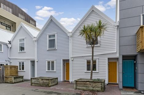 Photo of property in Victoria Villas, 43/35u Pirie Street, Mount Victoria, Wellington, 6011