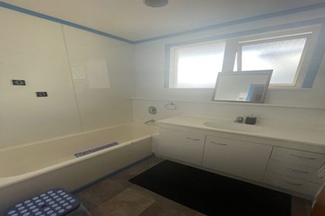 Photo of property in 10 Fraser Road, Papatoetoe, Auckland, 2025