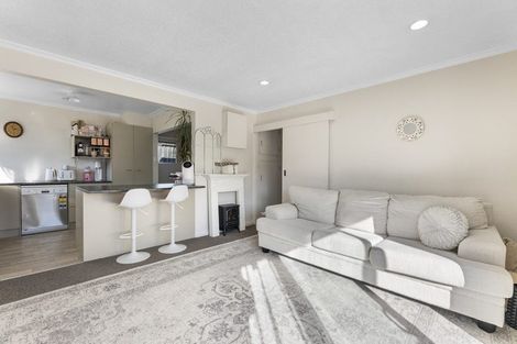 Photo of property in 489 Kaikorai Valley Road, Bradford, Dunedin, 9011