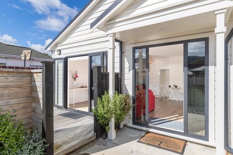 Photo of property in 74e Gibbons Street, Ebdentown, Upper Hutt, 5018