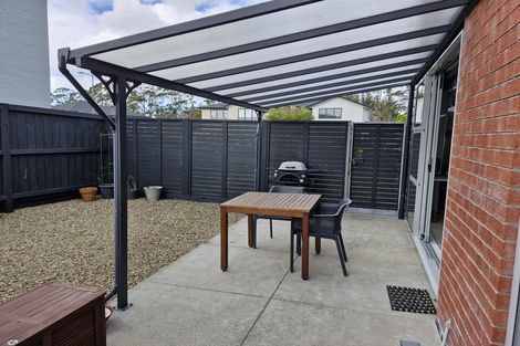 Photo of property in 64 Mettam Drive, Swanson, Auckland, 0614