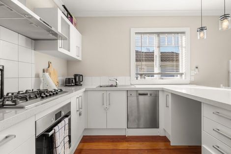 Photo of property in 21 Primrose Street, Frankton, Hamilton, 3204