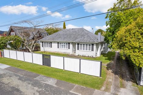 Photo of property in 11 Golders Road, Elderslea, Upper Hutt, 5018