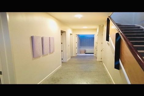 Photo of property in 306u2 Evans Bay Parade, Hataitai, Wellington, 6021