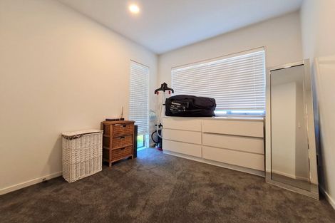 Photo of property in 117 Karepiro Drive, Stanmore Bay, Whangaparaoa, 0932