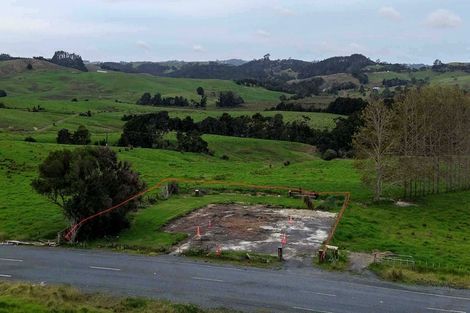 Photo of property in 111 Te Rawhiti Road, Matakohe, 0594