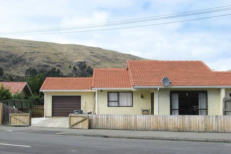 Photo of property in 2 Colenso Street, Sumner, Christchurch, 8081