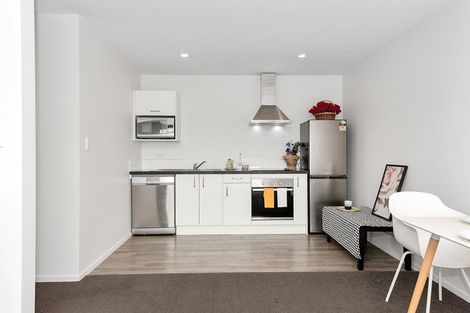 Photo of property in 100u6 Knighton Road, Hillcrest, Hamilton, 3216