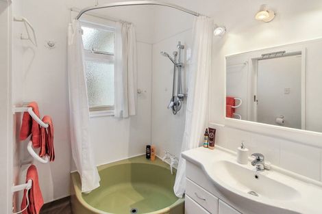 Photo of property in 78 Churchill Avenue, Hokowhitu, Palmerston North, 4410