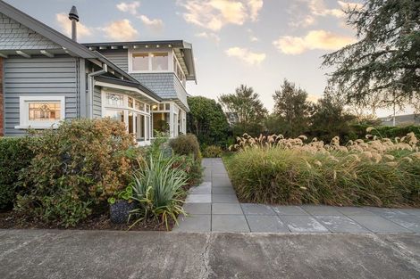Photo of property in 86 Saint Martins Road, Saint Martins, Christchurch, 8022