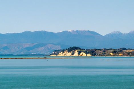 Photo of property in 9 Trewavas Street, Motueka, 7120