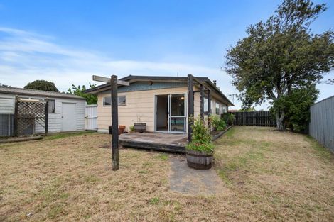 Photo of property in 12 Aitken Street, Bulls, 4818