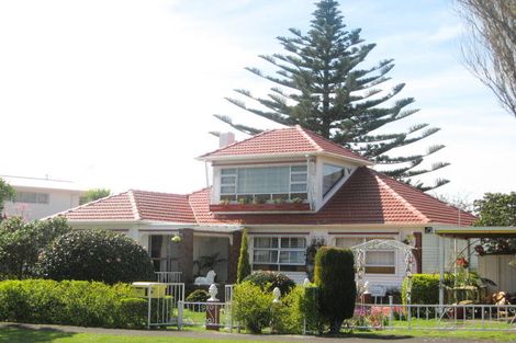 Photo of property in 22 Budleigh Street, Frankleigh Park, New Plymouth, 4310